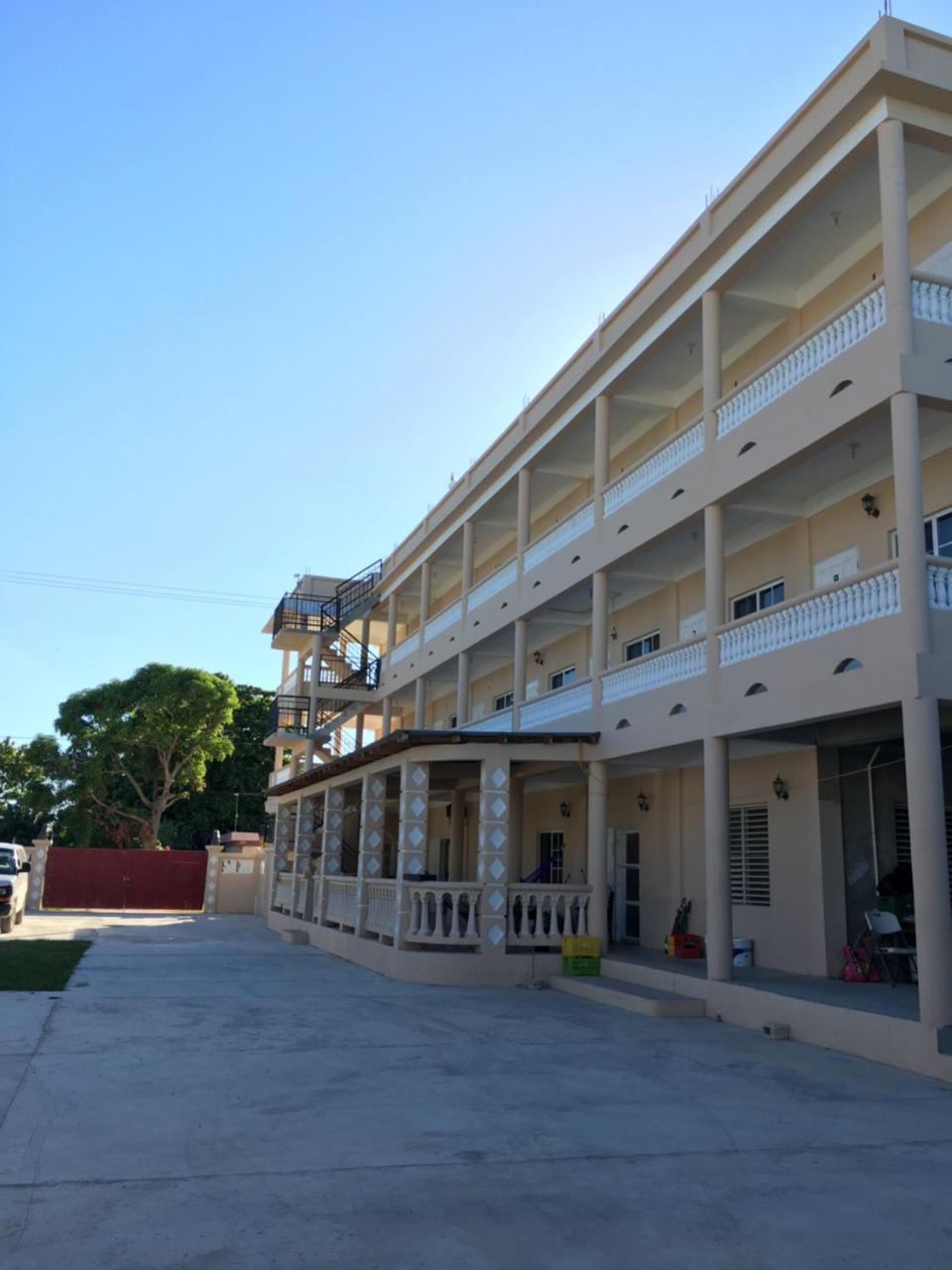 Sarteneja Inn Luaran gambar