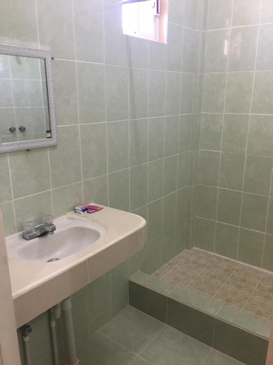Sarteneja Inn Luaran gambar
