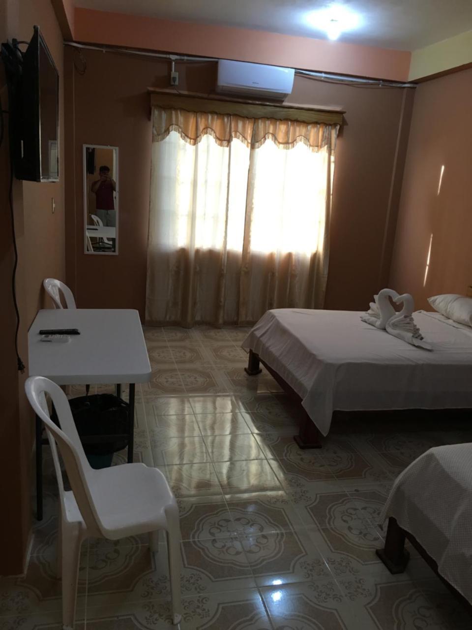 Sarteneja Inn Luaran gambar